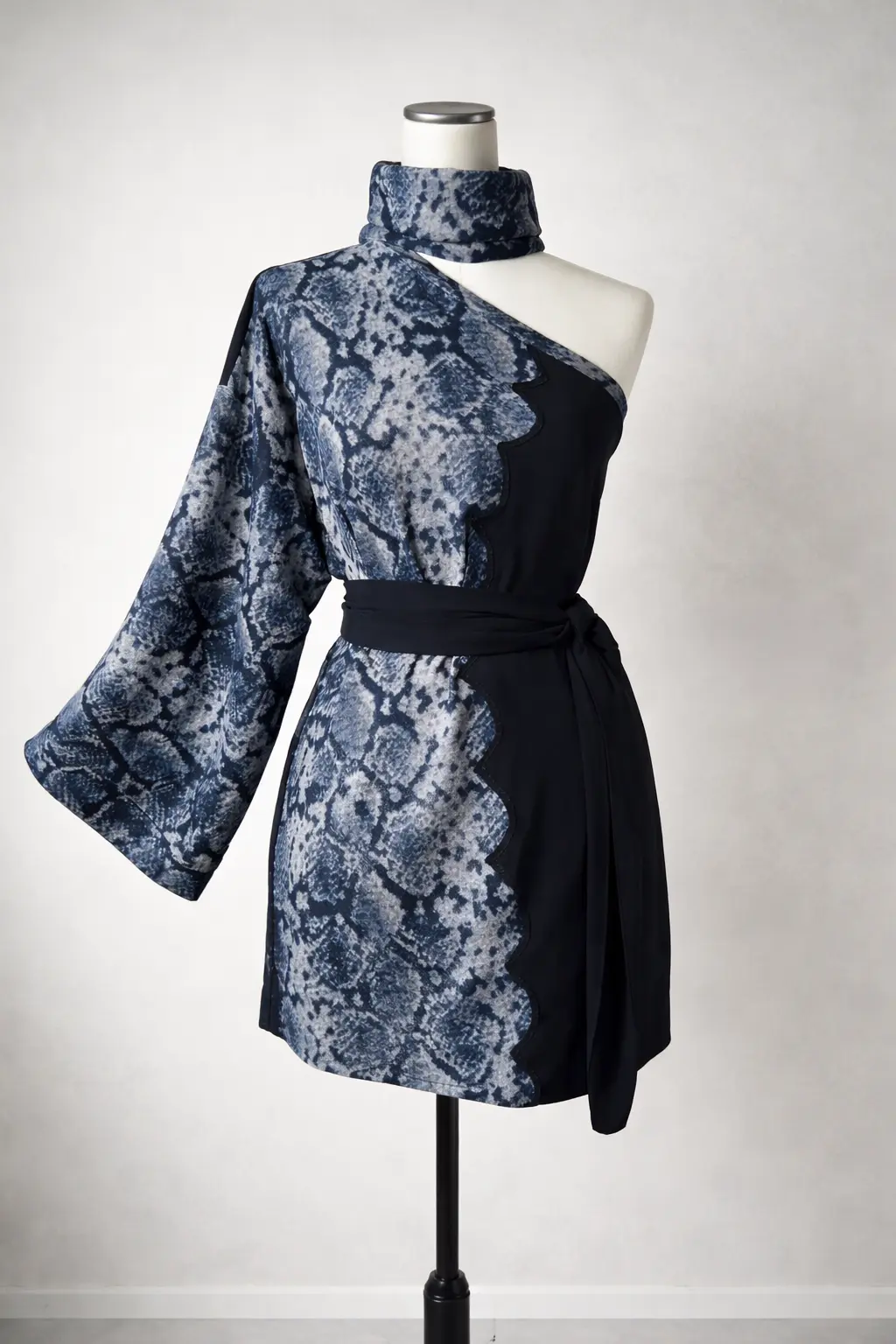 Vestido de Fiesta Magenta: Elegancia Camisera de Alta Costura (maniquí) - Karina Falcones